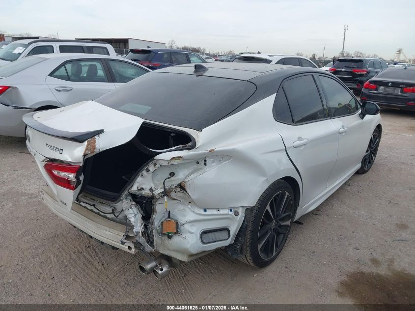 2020 Toyota Camry Xse