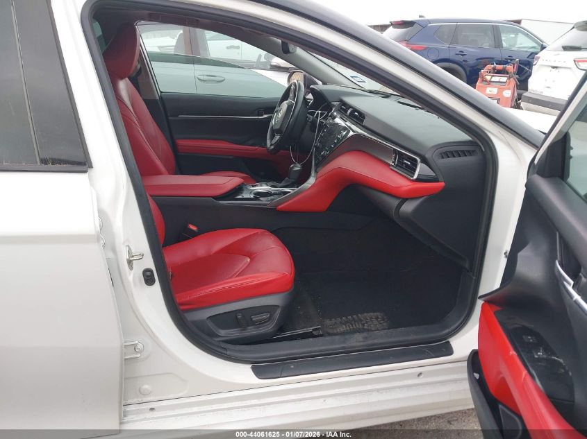 2020 Toyota Camry Xse