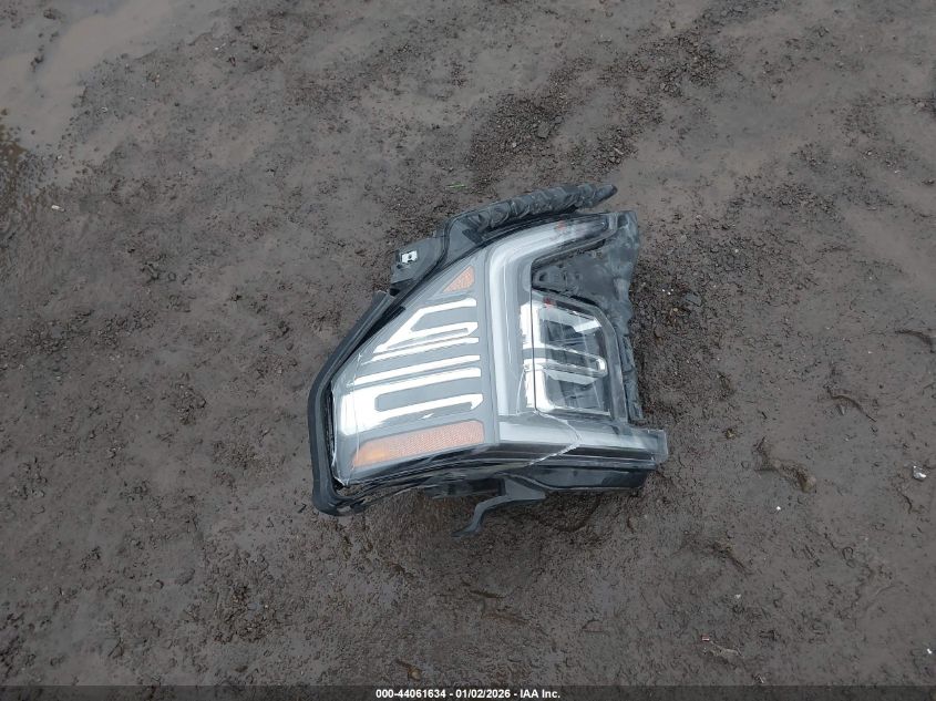 2025 GMC Sierra 1500 - 1GTPHDED7SZ181932