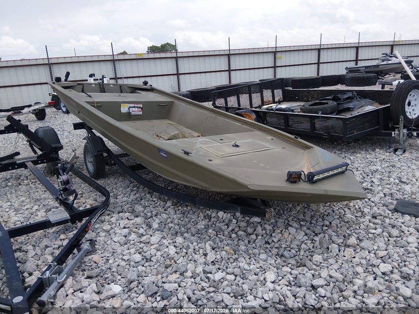 2024 TRACKER OTHER auction photo 1