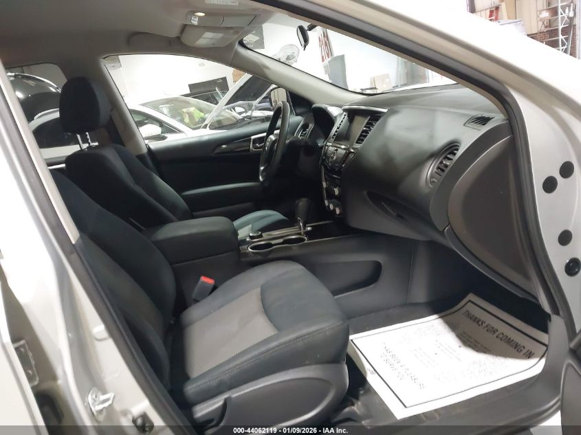 2017 Nissan Pathfinder S