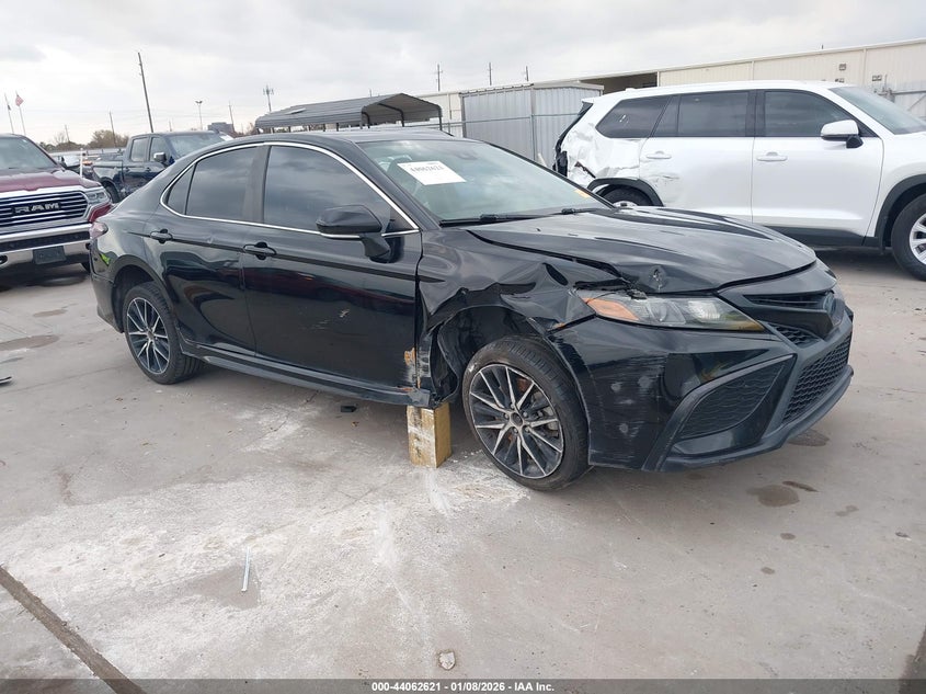 2022 Toyota Camry Se Hybrid