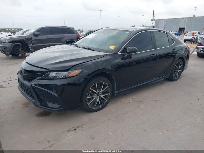 2022 Toyota Camry Se Hybrid