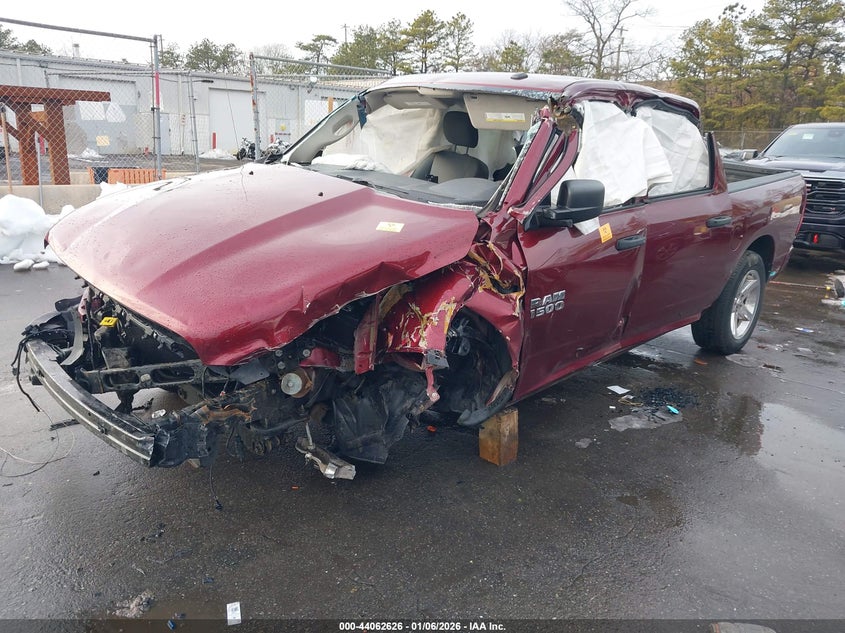2017 Ram 1500 Express 4X4 5'7 Box