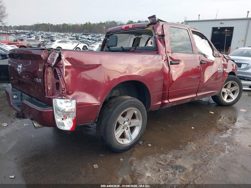 2017 Ram 1500 Express 4X4 5'7 Box