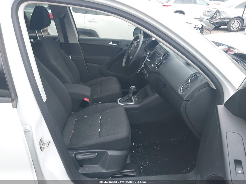 2015 Volkswagen Tiguan S