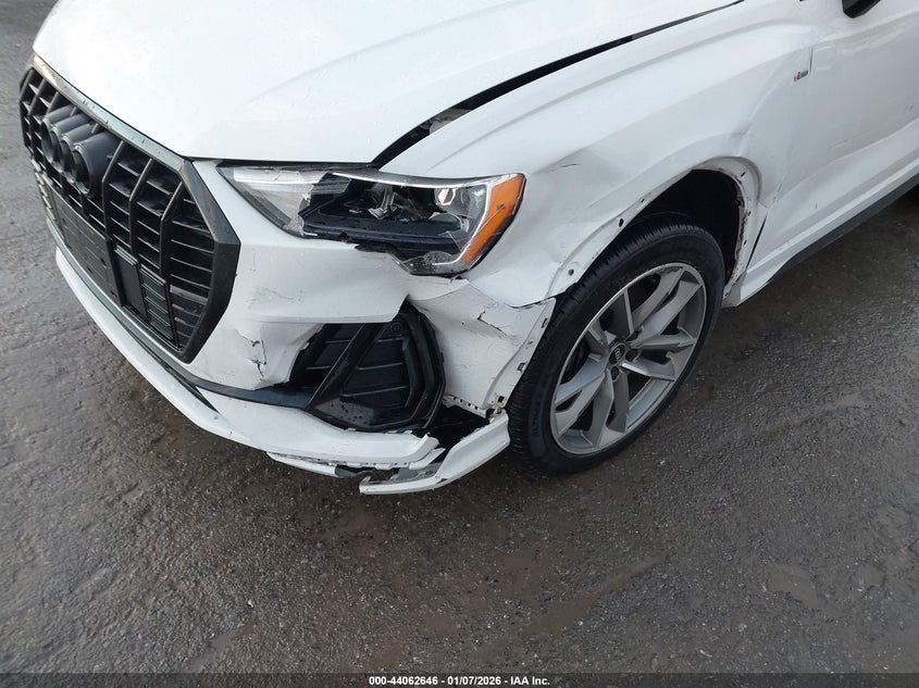 2022 Audi Q3 Premium 45 Tfsi S Line Quattro Tiptronic VIN: WA1DECF34N1133815 Lot: 44062646