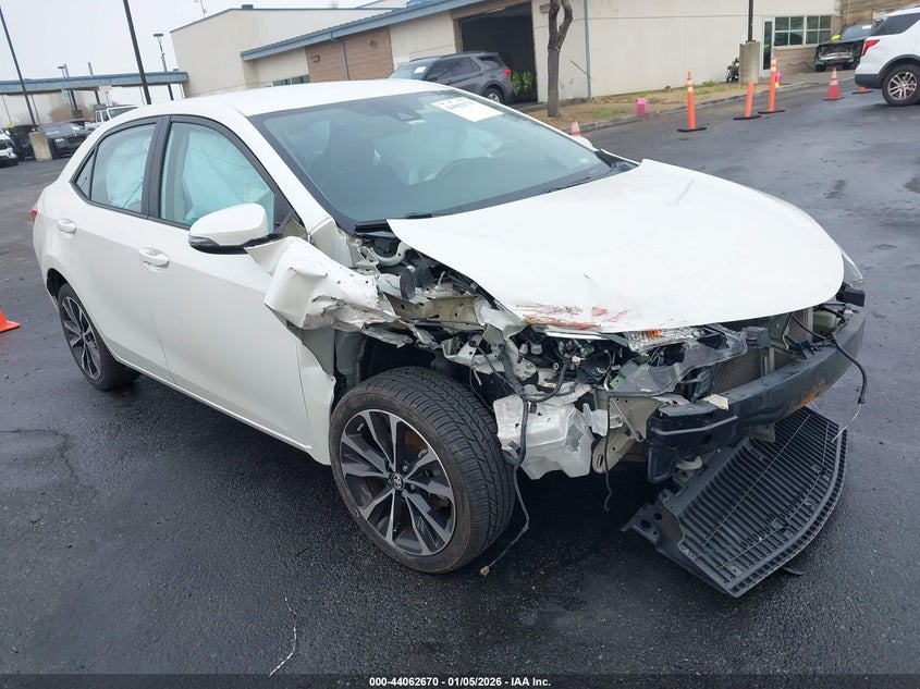 5YFBURHEXJP796734 2018 Toyota Corolla Se auction photo 1