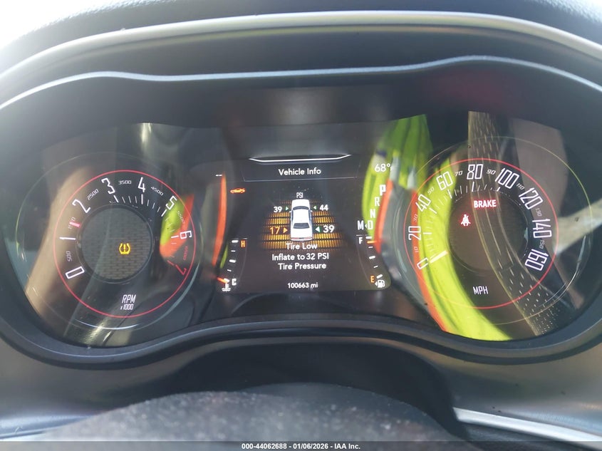 VIN 2C3CDZAG4KH716839 2019 DODGE CHALLENGER SXT