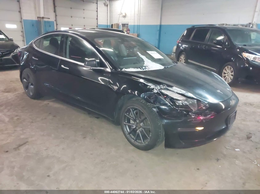 5YJ3E1EB7KF384801 2019 Tesla Model 3 Long Range/Performance auction photo 1