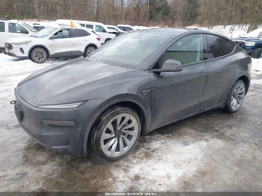Vin: 7saygdee3tf343002, lot: 44558677, tesla model y long range launch series/premium all-wheel drive 20262