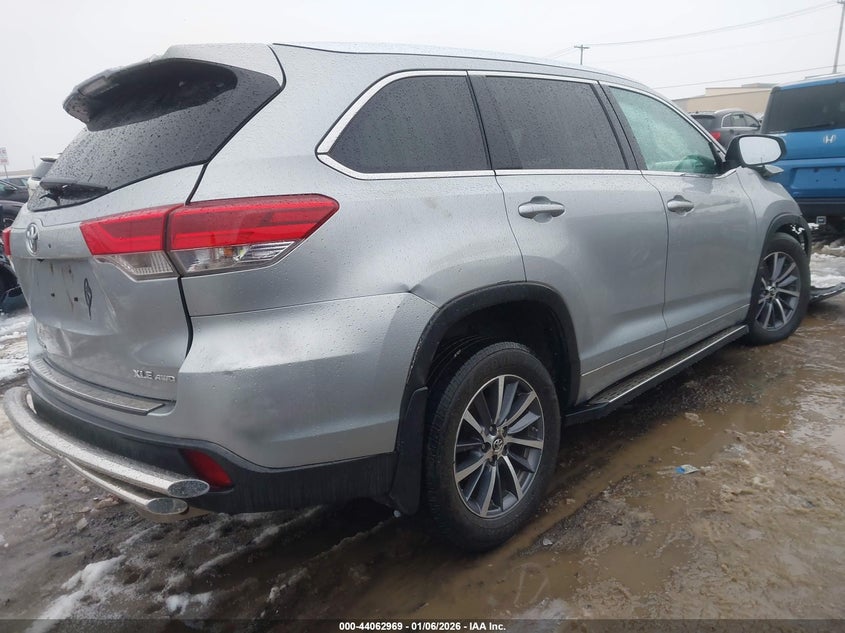 2017 Toyota Highlander Xle