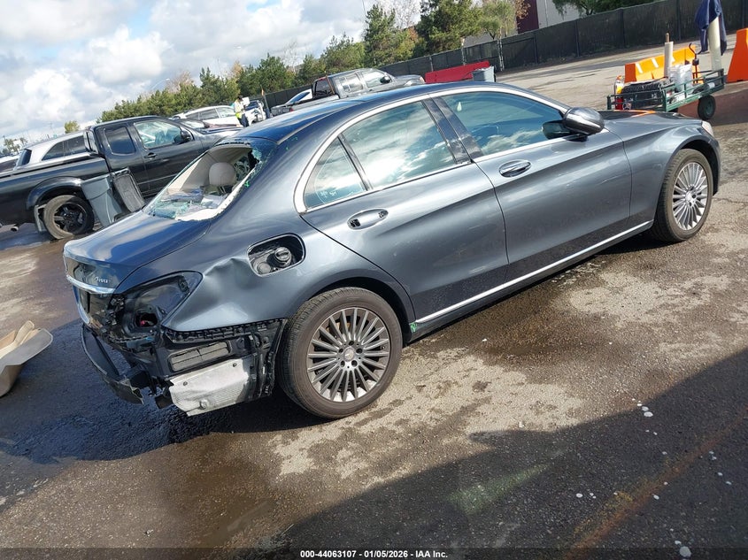 2015 Mercedes-Benz C 300 Luxury 4Matic