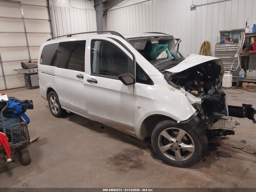 2016 Mercedes-Benz Metris