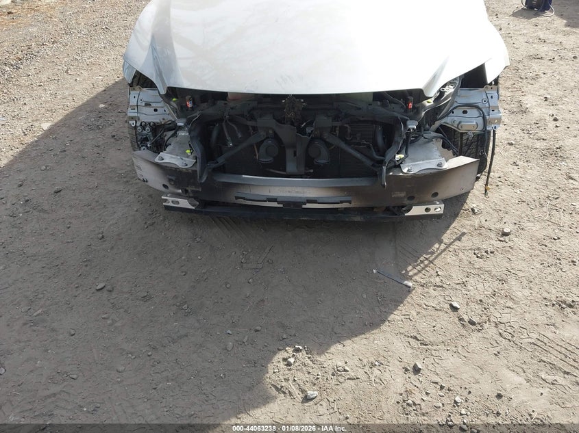 2018 Lexus Ls 500H VIN: JTHCYLFFXJ5000982 Lot: 44063238