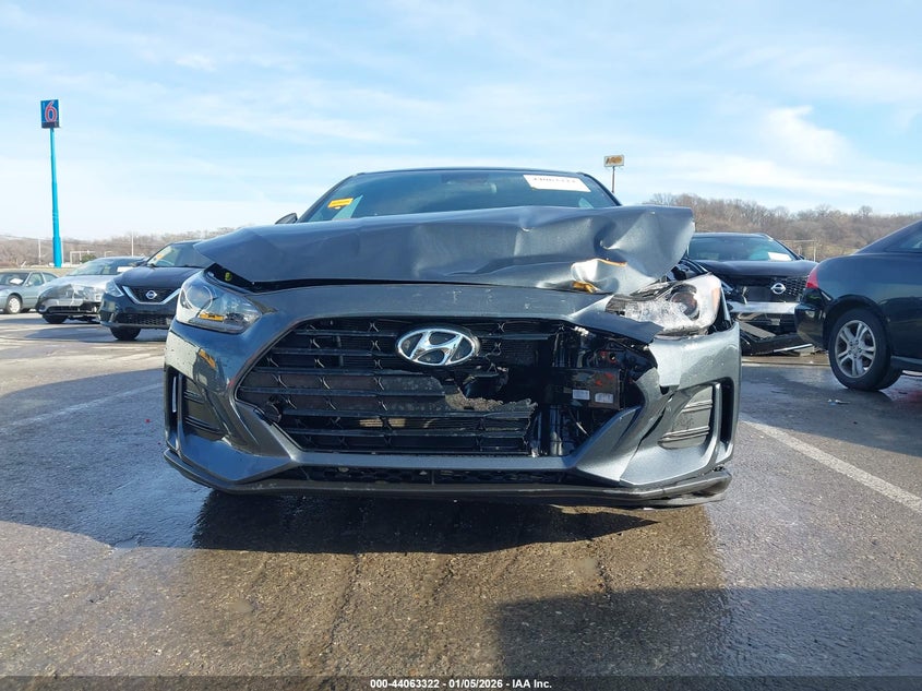 2019 Hyundai Veloster 2.0 VIN: KMHTG6AF4KU008415 Lot: 44063322