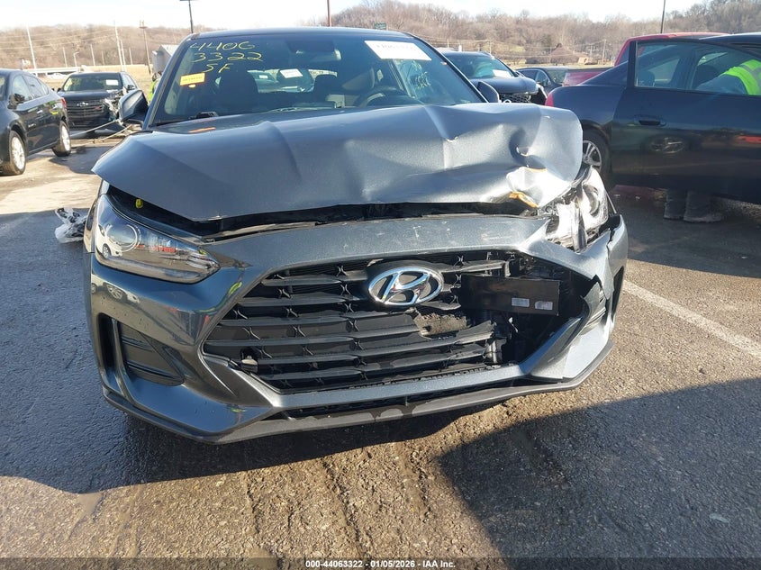 2019 Hyundai Veloster 2.0 VIN: KMHTG6AF4KU008415 Lot: 44063322