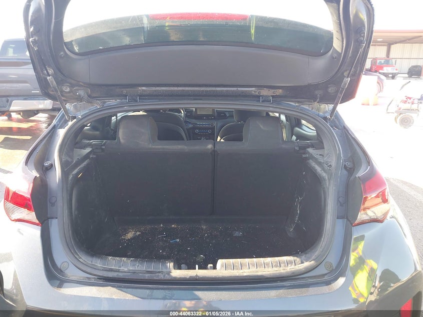 2019 Hyundai Veloster 2.0 VIN: KMHTG6AF4KU008415 Lot: 44063322