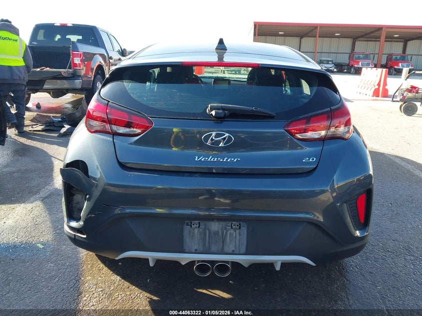 2019 Hyundai Veloster 2.0 VIN: KMHTG6AF4KU008415 Lot: 44063322