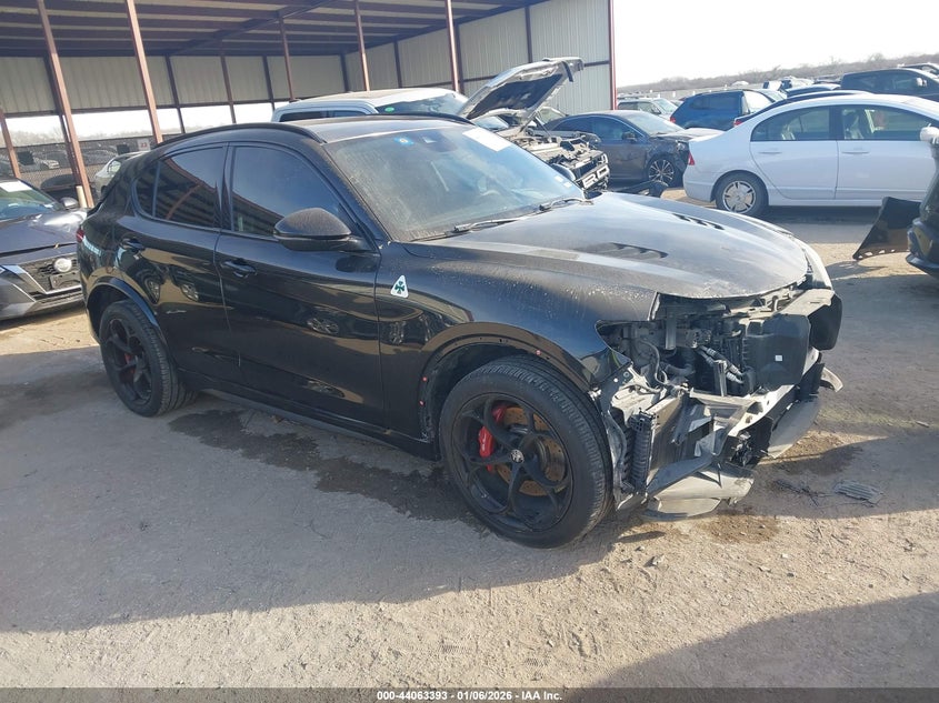 2018 Alfa Romeo Stelvio Quadrifoglio Awd