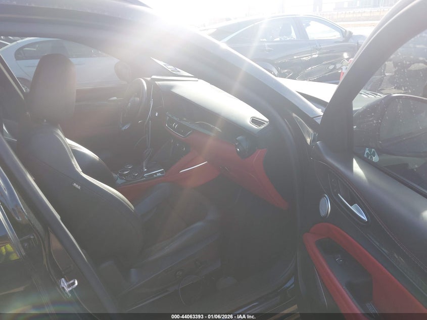 2018 Alfa Romeo Stelvio Quadrifoglio Awd