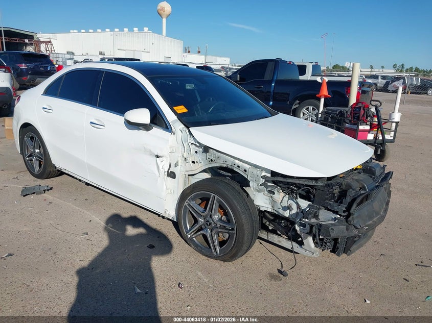 2022 Mercedes-Benz A 220 4Matic