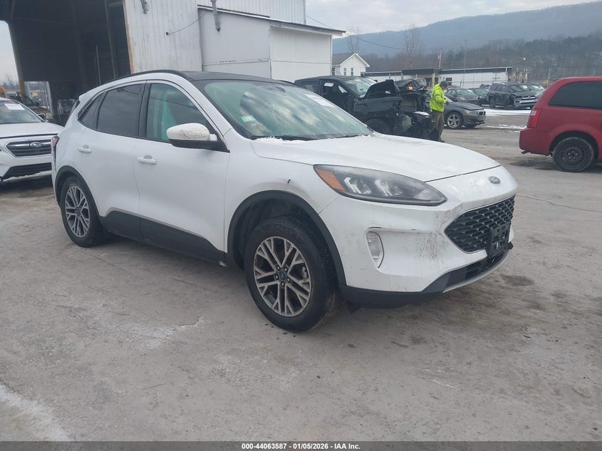 2022 Ford Escape Sel