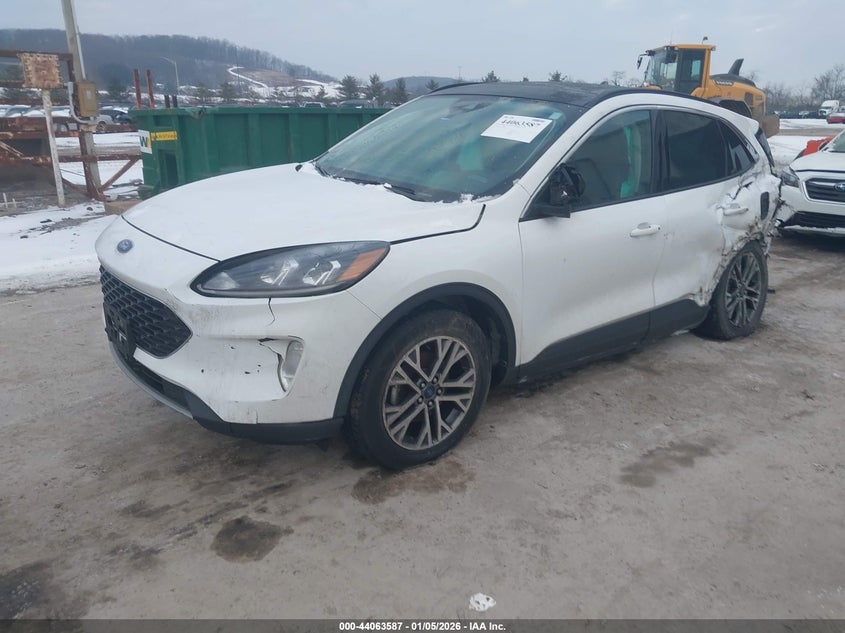 2022 Ford Escape Sel