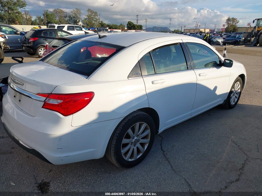 2012 Chrysler 200 Touring