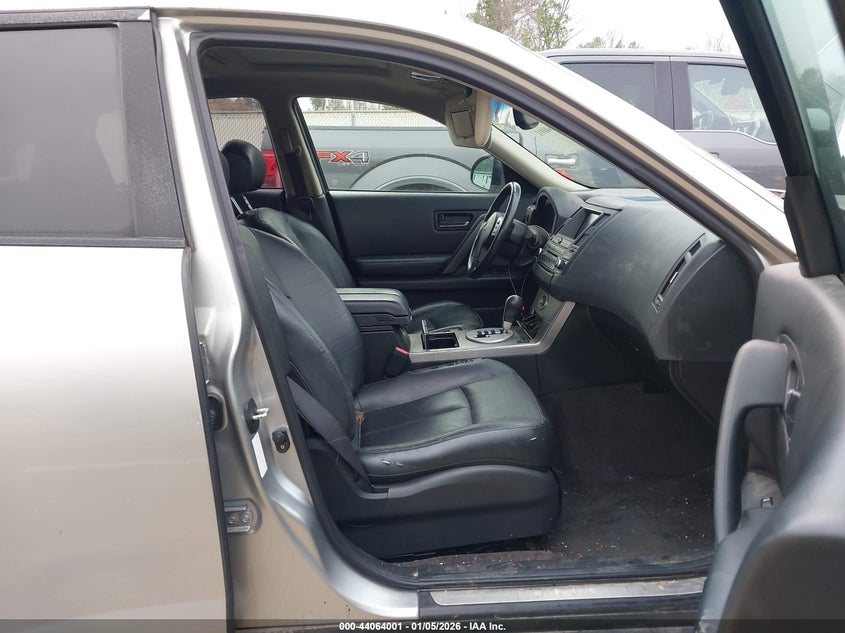 2005 Infiniti Fx35
