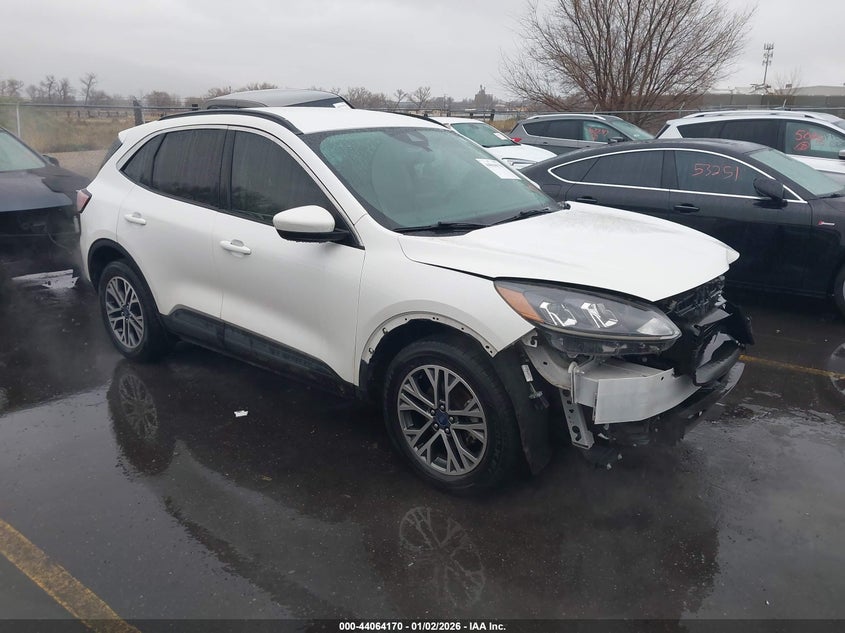 2020 Ford Escape Sel