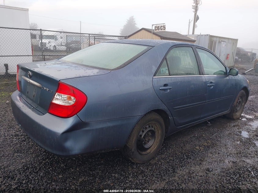2004 Toyota Camry Le