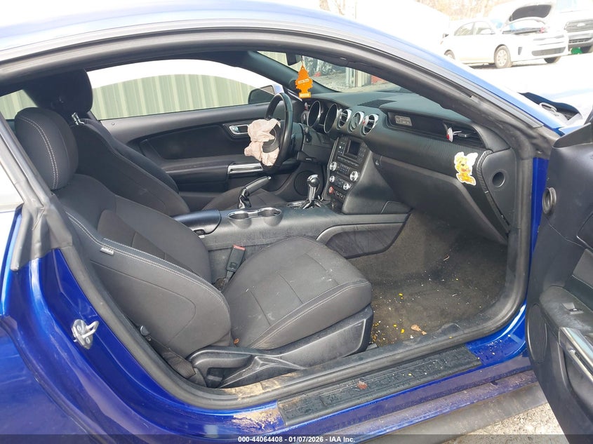 2016 Ford Mustang V6