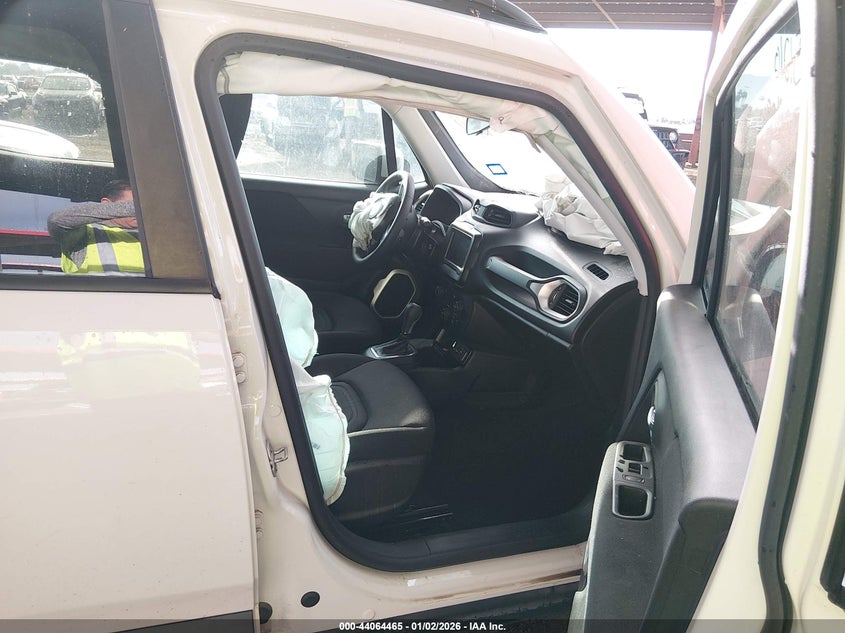 2019 Jeep Renegade Latitude Fwd