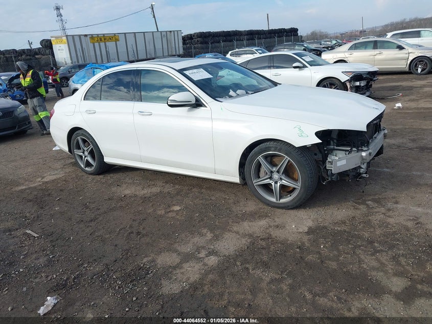 WDDZF4KB8HA060518 2017 Mercedes-Benz E 300 4Matic auction photo 1