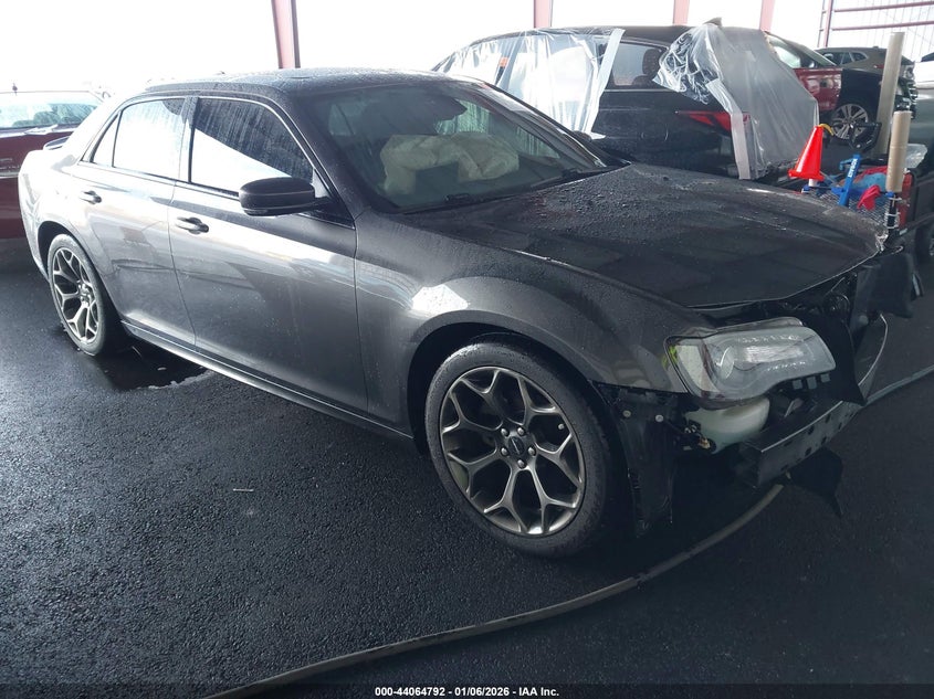 2C3CCABG9JH266378 2018 Chrysler 300 300S auction photo 1