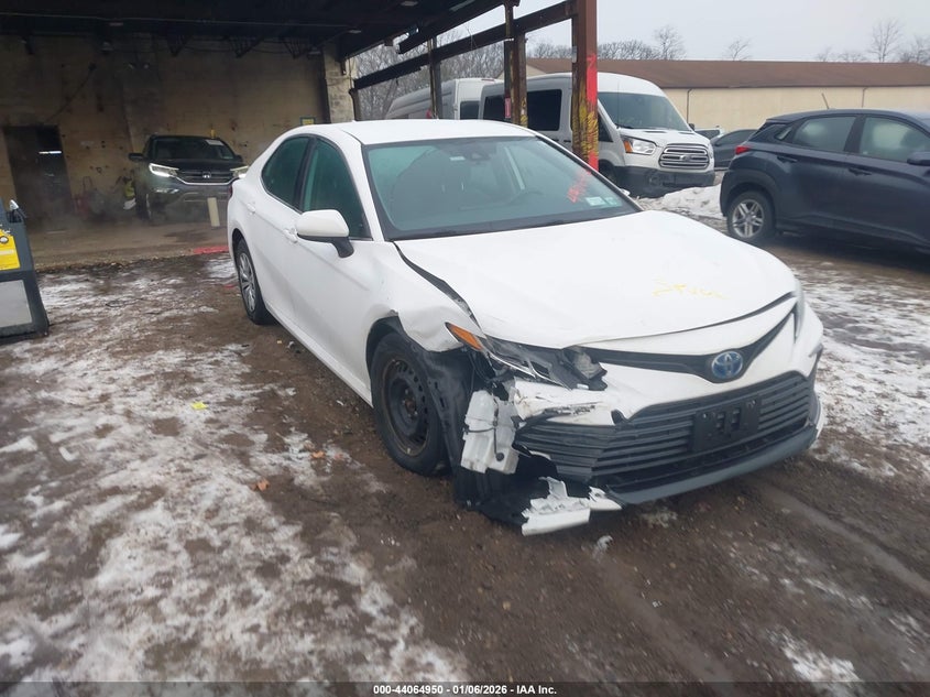 2022 Toyota Camry Le Hybrid