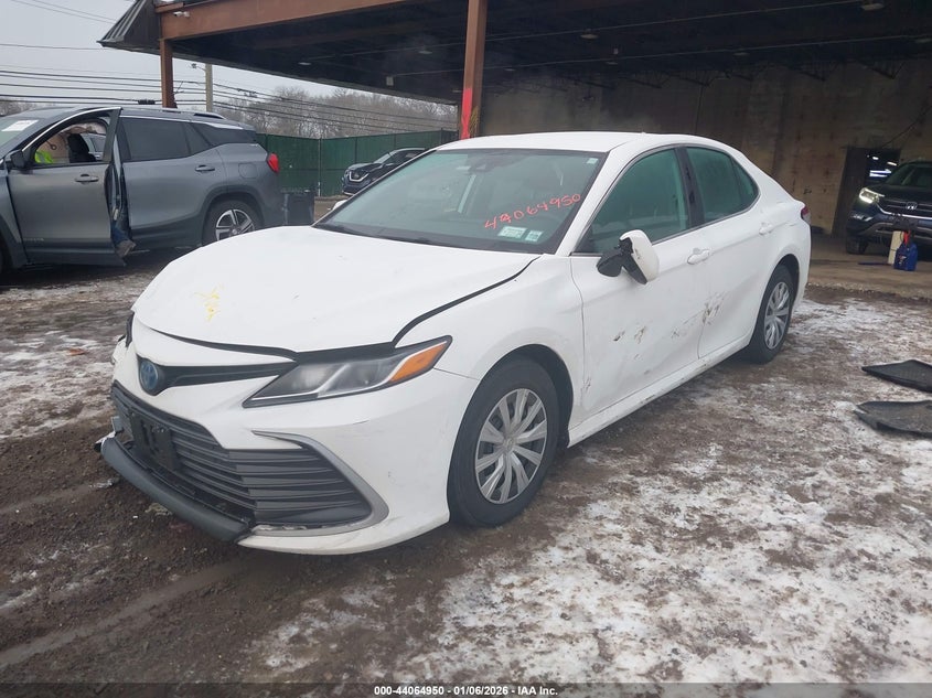 2022 Toyota Camry Le Hybrid