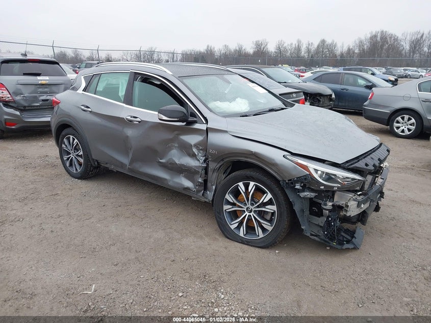 SJKCH5CR8HA017872 2017 Infiniti Qx30 Premium auction photo 1