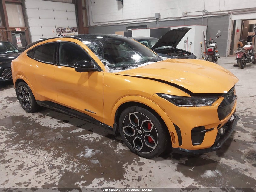 2022 Ford Mustang Mach-E Gt