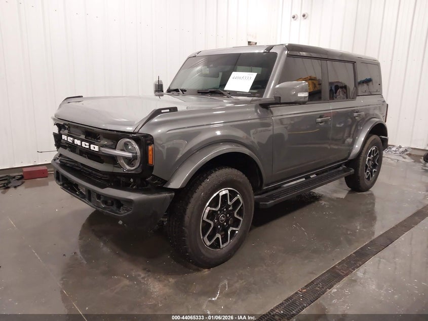 2024 Ford Bronco Outer Banks