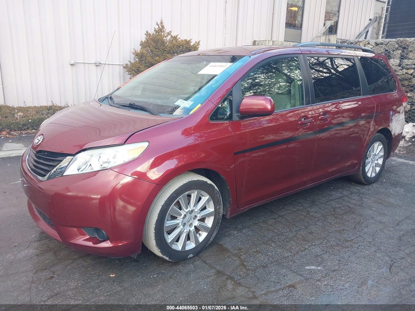 2013 Toyota Sienna Le 7 Passenger