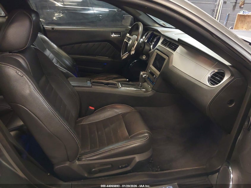 2011 Ford Mustang V6 Premium