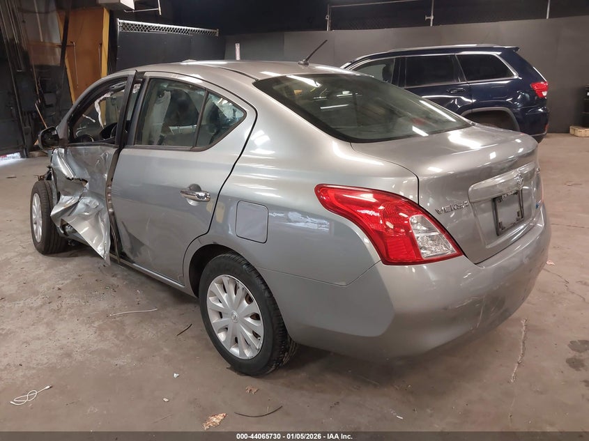 2012 Nissan Versa 1.6 1.6 Sv grey Lot 111044065730 Vin 3N1CN7AP9CL820669