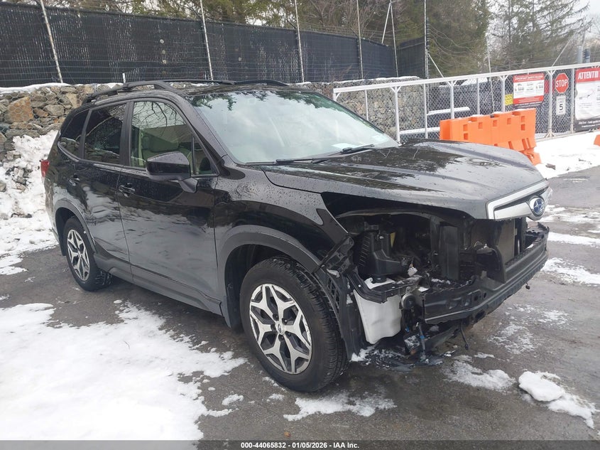 JF2SKAFC5MH523890 2021 Subaru Forester Premium auction photo 1