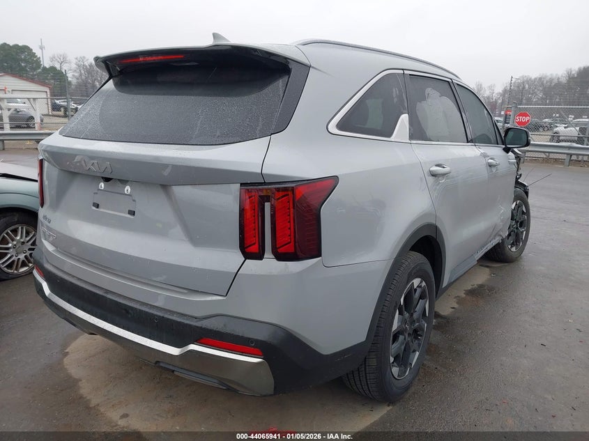 2025 Kia Sorento S