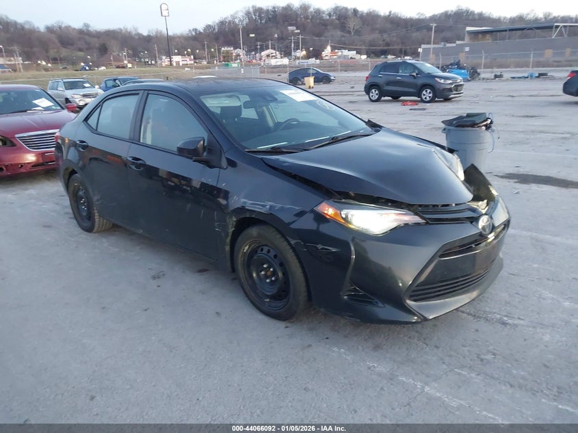 2T1BURHE6JC124203 2018 Toyota Corolla Le auction photo 1