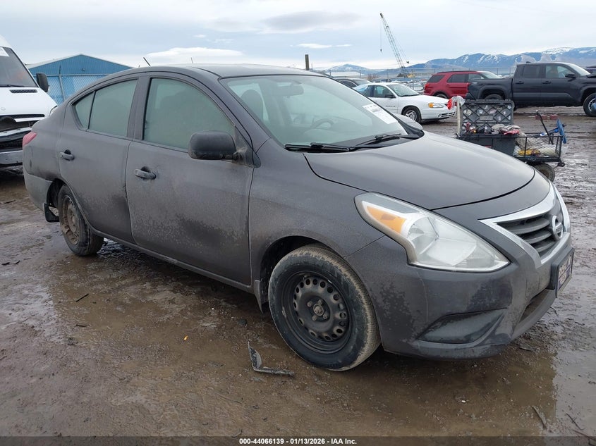 2015 Nissan Versa 1.6 S