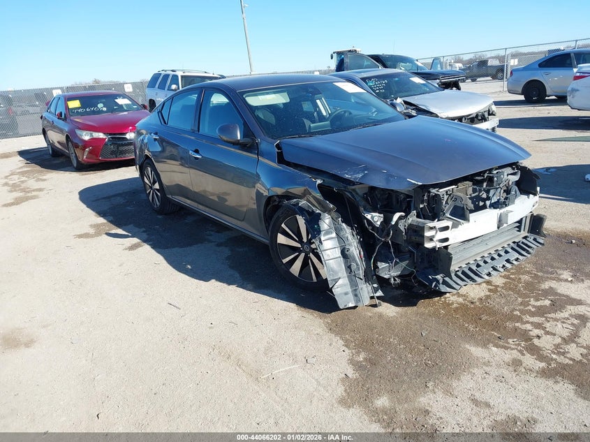 2022 Nissan Altima Sv Fwd