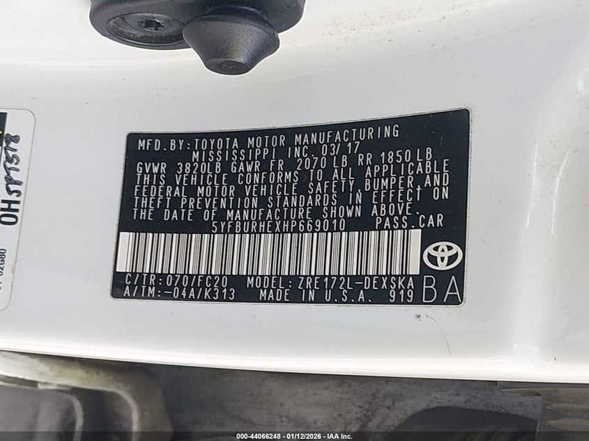 VIN 5YFBURHEXHP669010 2017 TOYOTA COROLLA SE